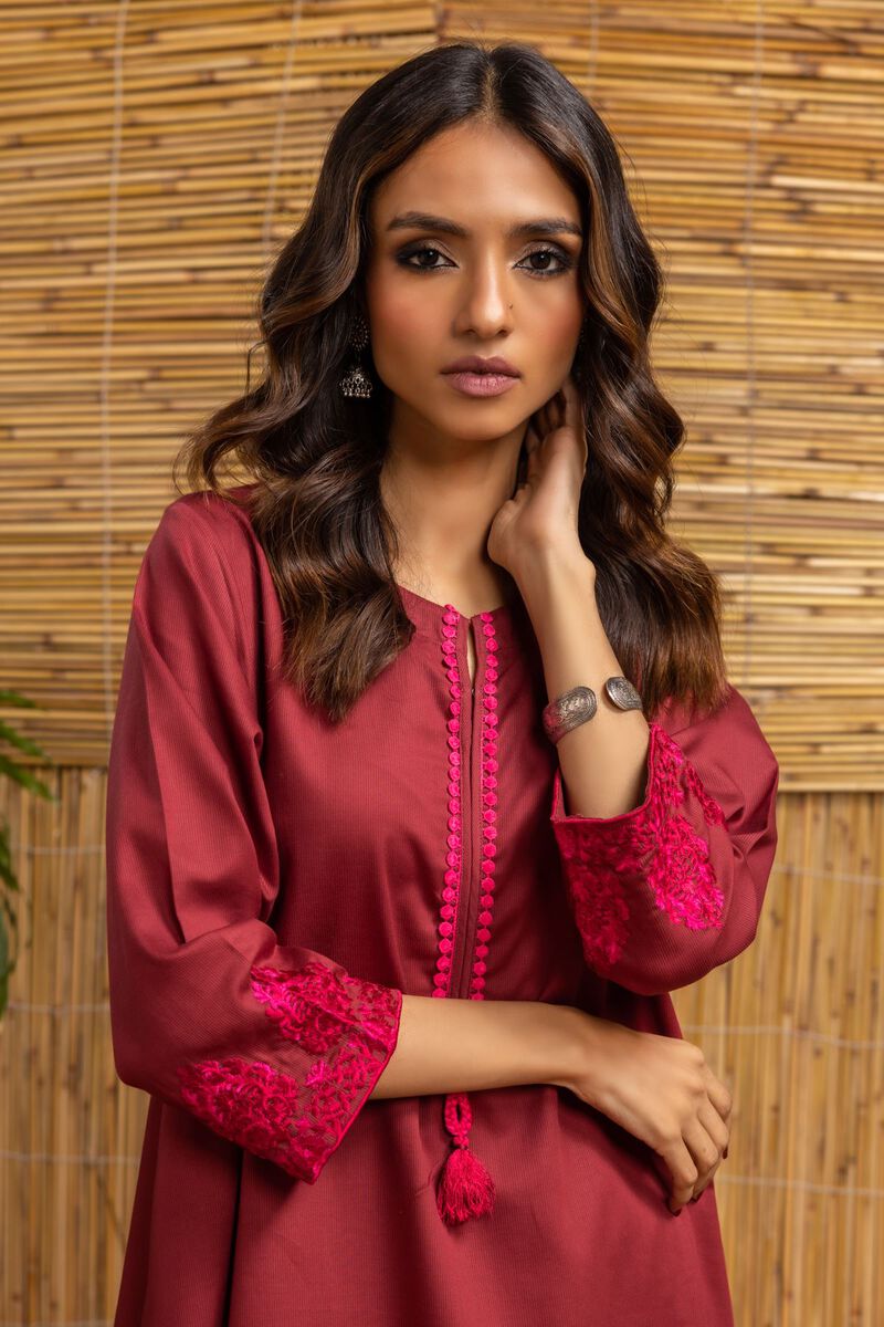  | Kurta | Embroidered | null