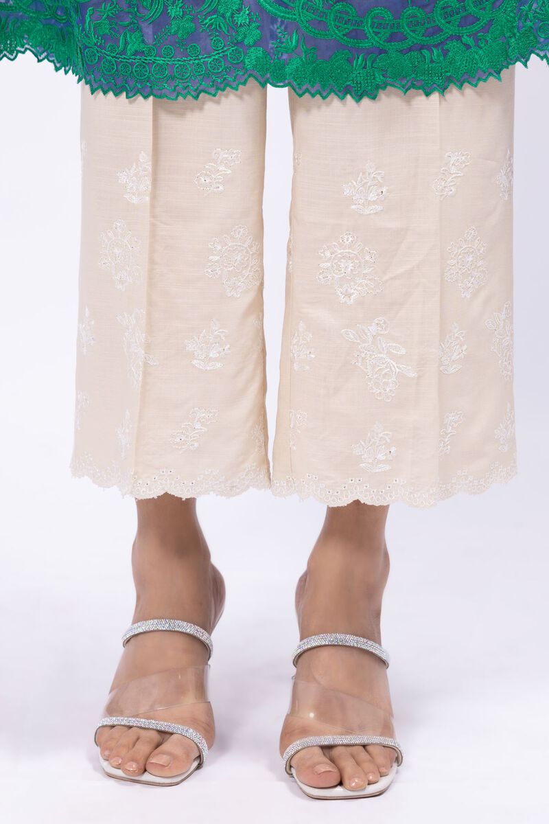  | Pants | Embroidered | null