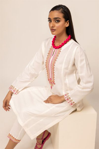 Kurta | Embroidered