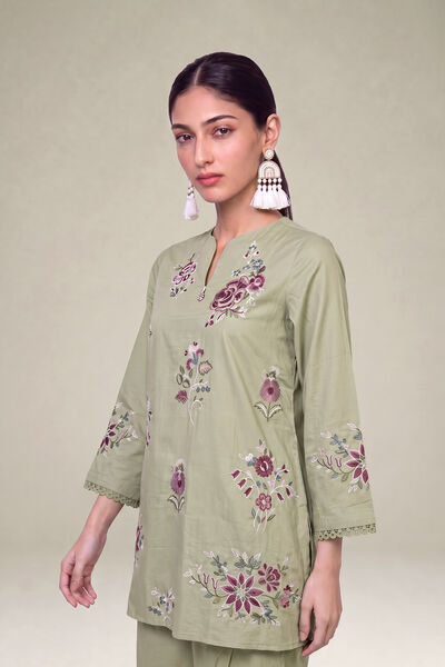 Embroidered | Cambric | Floral Cambric Kurta | AED 230.00