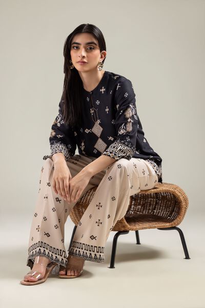 Embroidered | Viscose Crepe | Black Viscose Tunic | AED 75.00