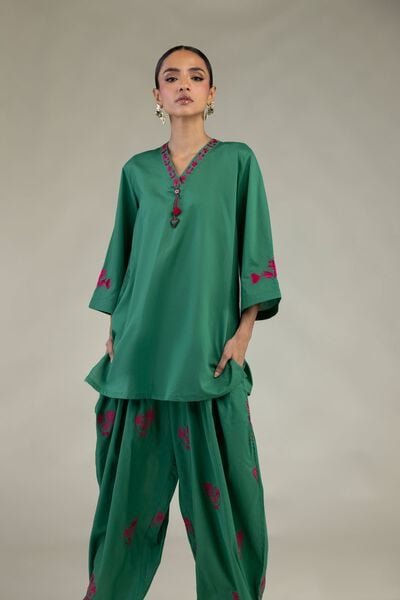 Embroidered | Cambric | Green Floral Kurta | AED 180.00