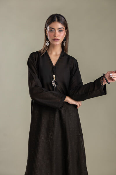 Printed | Light Khaddar | Black Khaddar Kurta | AED 150.00