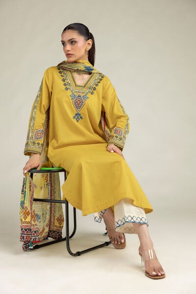 Embroidered | Cambric | Yellow Longline Kurta | AED 180.00