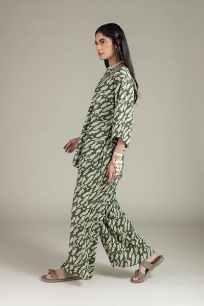 Printed | Viscose Crinkle | Trousers | AED 30.00