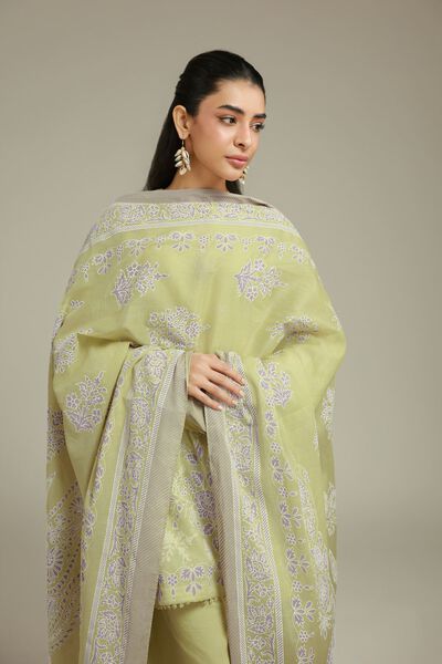 Printed | Cambric | Fabrics 3 Piece | AED 180.00