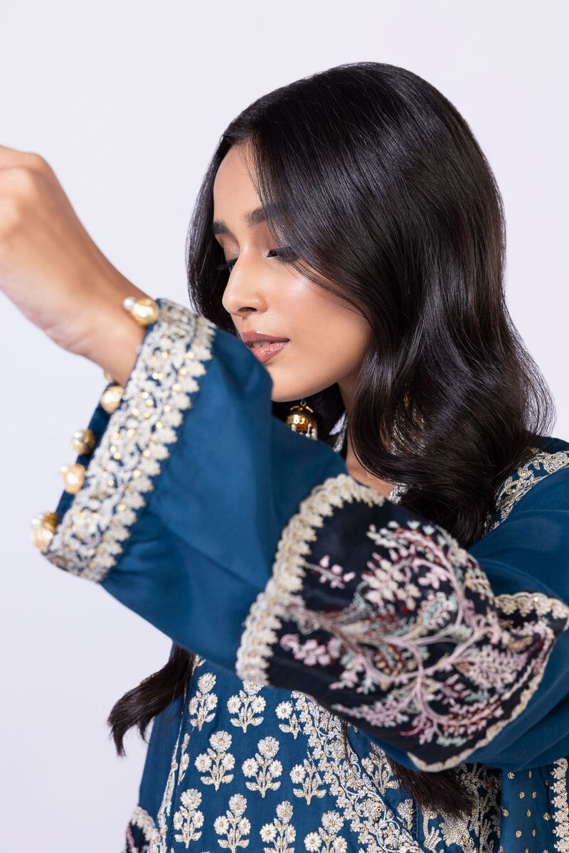 Embroidered | Viscose Oak Silk | Kurta | AED 120.00