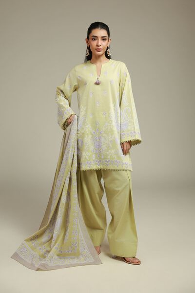 Printed | Cambric | Fabrics 3 Piece | AED 180.00