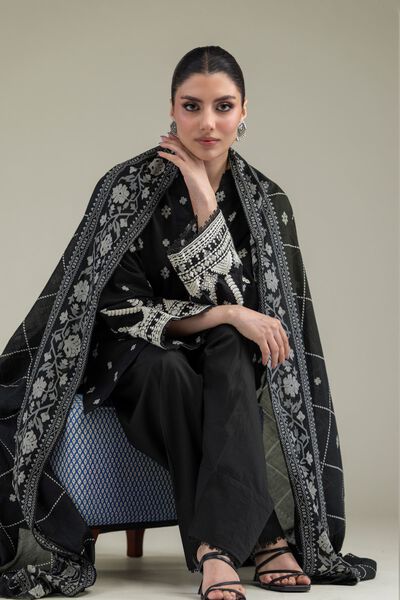 Embroidered | Lawn | Black Lawn Dupatta | AED 80.00