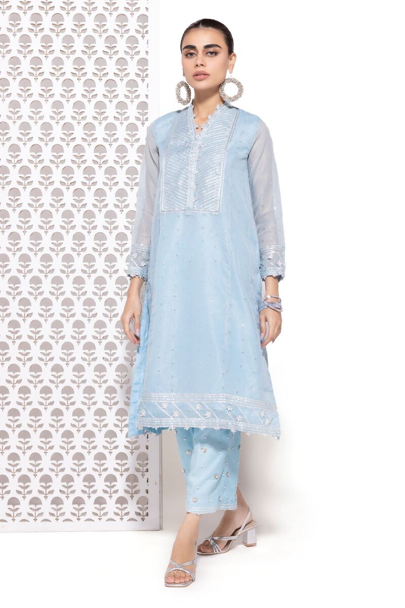 https://uae.khaadi.com/dw/image/v2/BJTG_PRD/on/demandware.static/-/Sites-khaadi-master-catalog/default/dwe4f032d7/images/hi-res/est24192_l-blue_1.jpg?sw=800&sh=1200