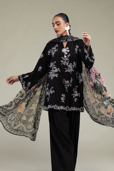 Embroidered | Chiffon | Floral Black Dupatta | AED 100.00