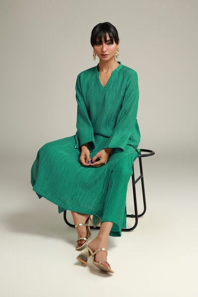 Dyed | Blended Crinkle | Solid Long Kurta | AED 150.00