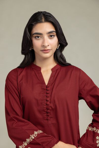Embroidered | Cambric | Maroon V-Neck Kurta | AED 100.00