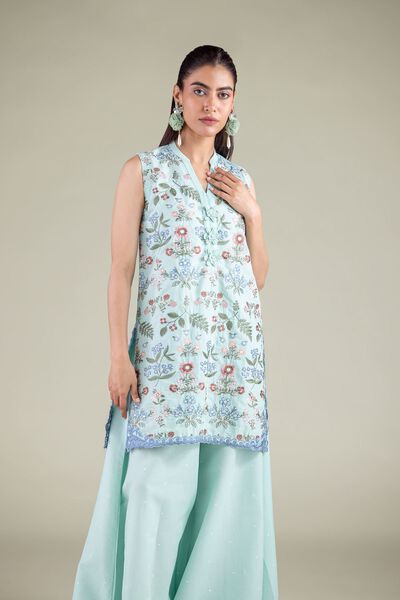 Embroidered | Mesuri | Floral Sleeveless Kurta | AED 125.00