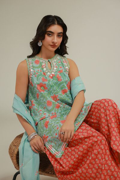 Embroidered | Cotton Viscose | Floral Sleeveless Kurta | AED 54.00
