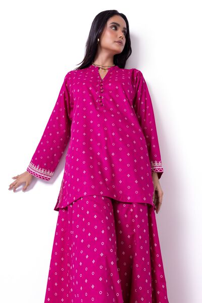  | Kurta | Embroidered | AED 100.00