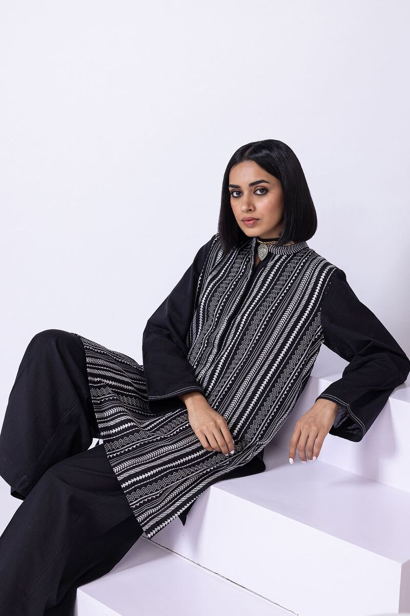https://uae.khaadi.com/dw/image/v2/BJTG_PRD/on/demandware.static/-/Sites-khaadi-master-catalog/default/dwf57a6c36/images/hi-res/ehw01t_multi_1.jpg?sw=800&sh=1200