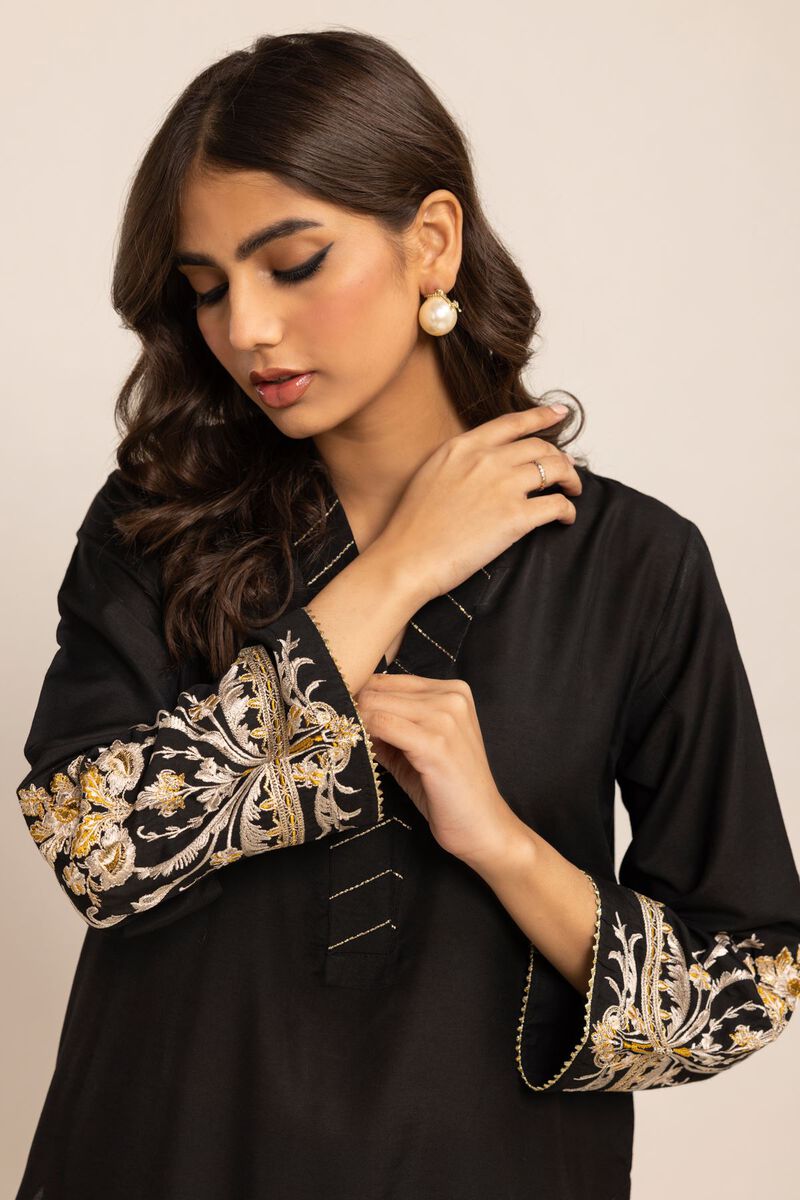  | Kurta | Embroidered | null