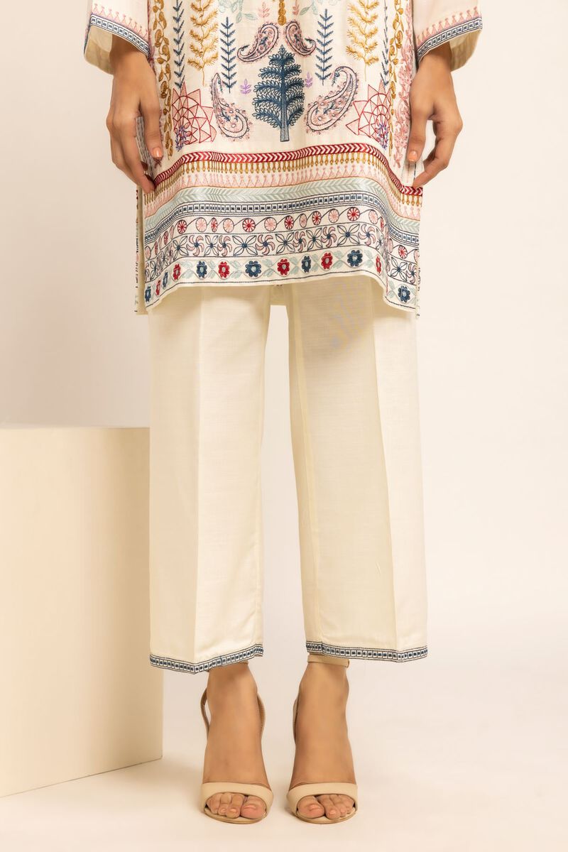  | Pants | Embroidered | null