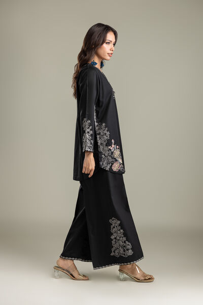 Embroidered | Textured Cotton | Pants | AED 150.00