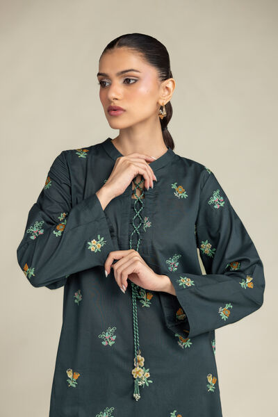 Embroidered | Cambric | Green Cambric Kurta | AED 200.00