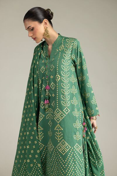 Embroidered | Cambric | Cambric 3-Piece Co-ord | AED 204.00