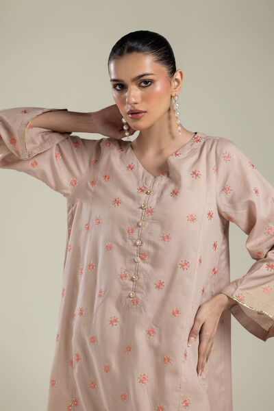 Embroidered | Textured Weave | Floral V-Neck Kurta | AED 180.00