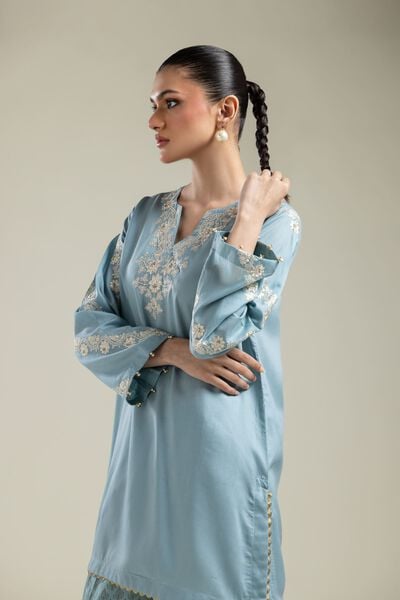 Embroidered | Textured Weave | V-Neck Short Kurta | AED 150.00