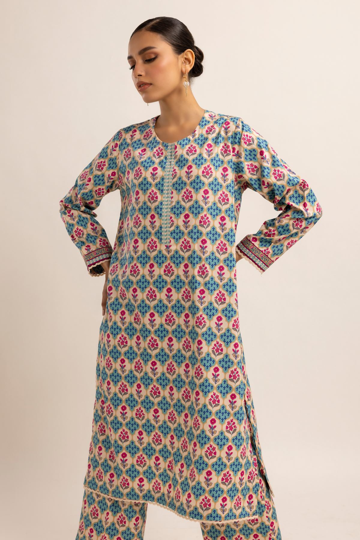 Buy Kurta | 21.00 AED | 1001776230 | Khaadi United Arab Emirates