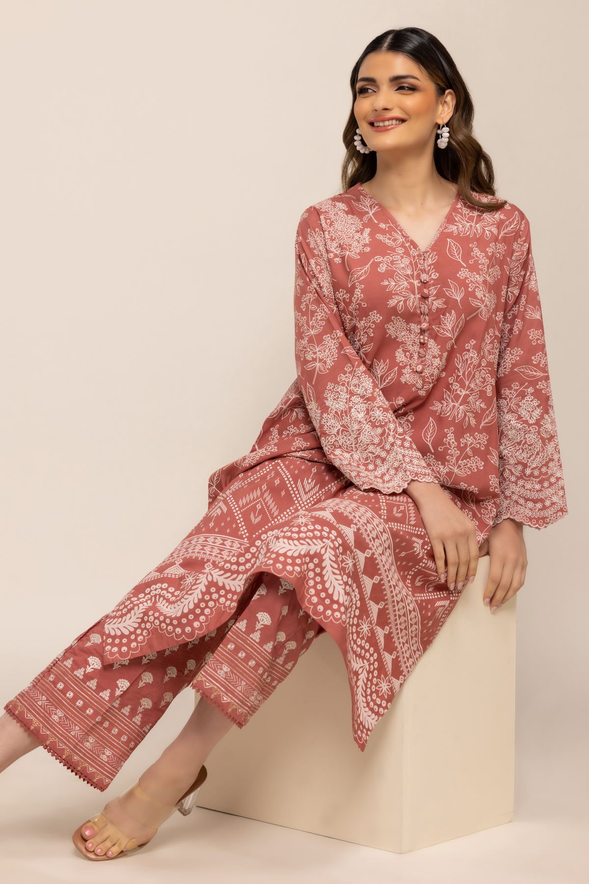  | Kurta | Embroidered | null
