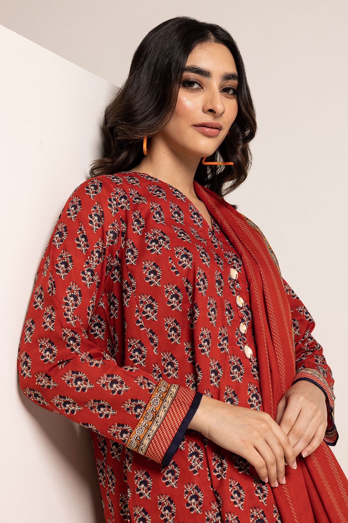 Buy Fabrics 3 Piece Suit | 27.00 AED | 1001772330 | Khaadi United Arab ...