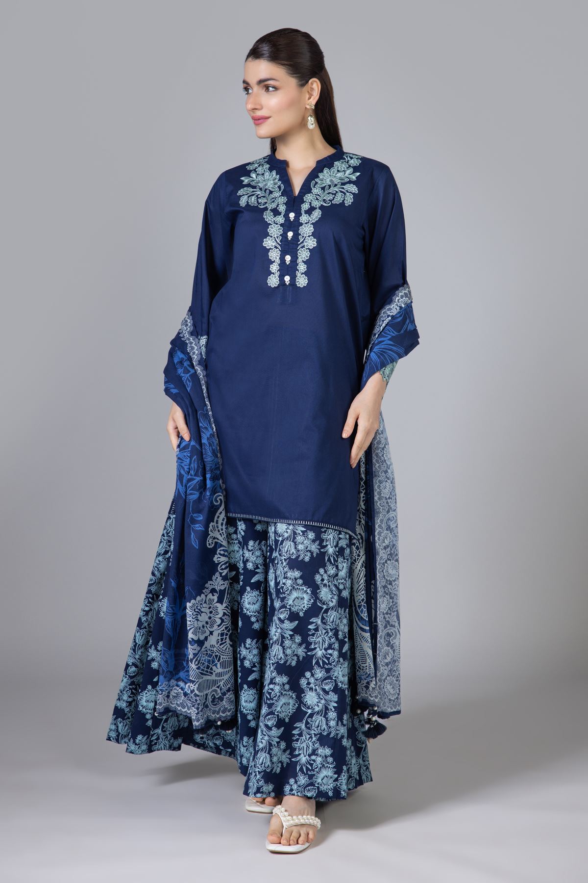 Buy Kurta | Embroidered | 120.00 AED | 1001816239 | Khaadi United Arab ...